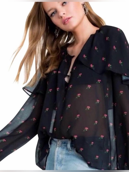 Wildfox Tops - Wildfox HOST PICK! NWT Bethany Oversized Ruffle Floral Blouse